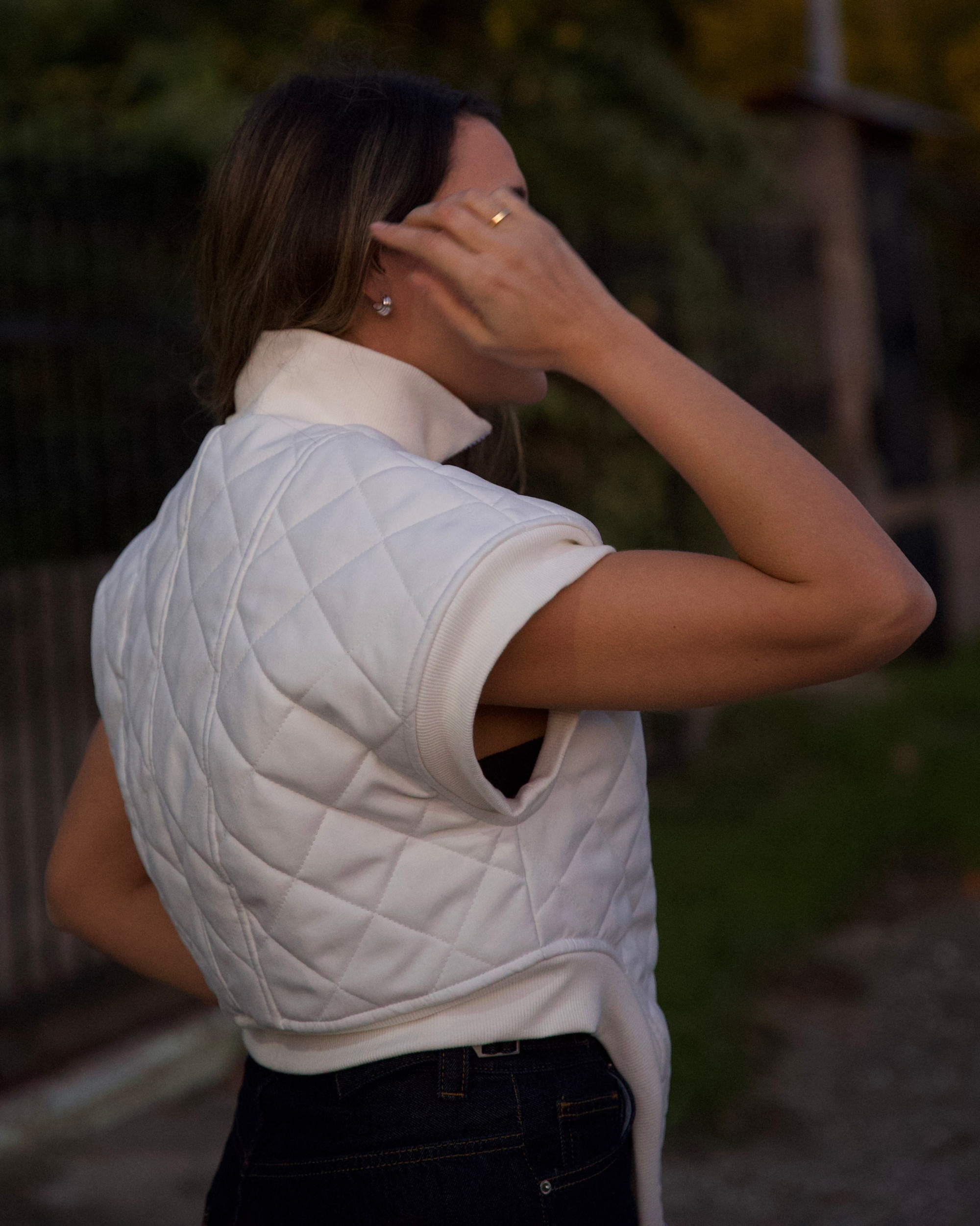 V-Line Vest - Image 2