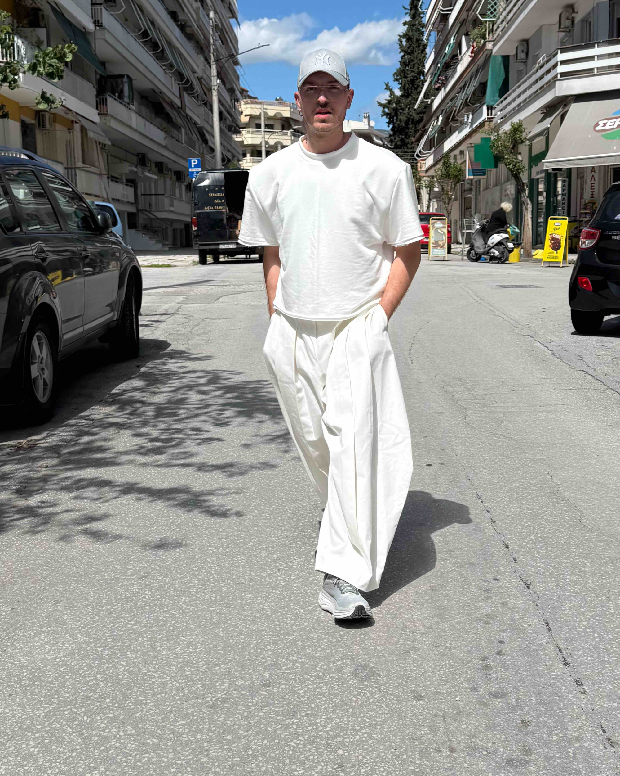 photo-output 30 Unizex Oversized Denim Pants - Image 1
