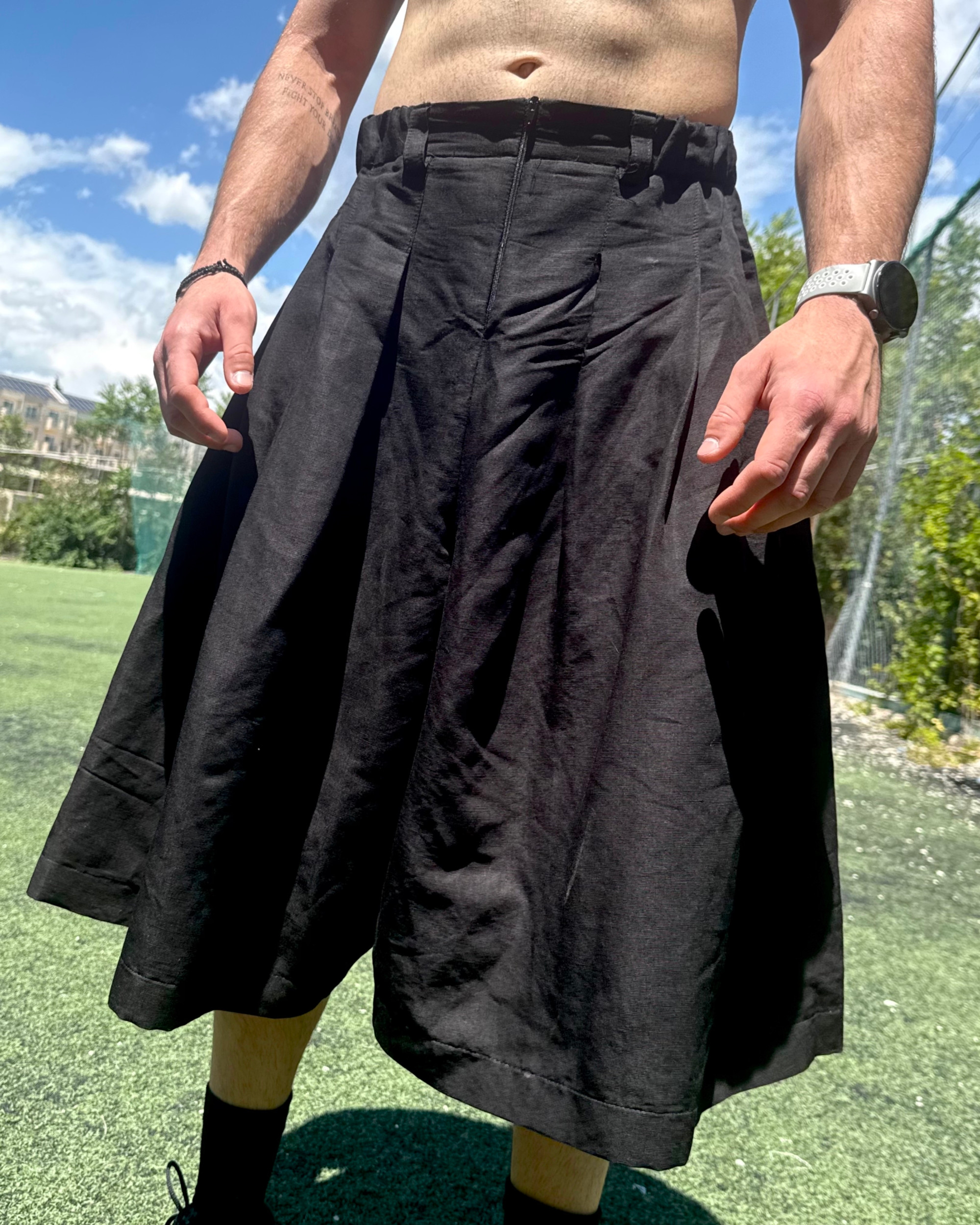 A Unisex Shorts (linen) - Image 2